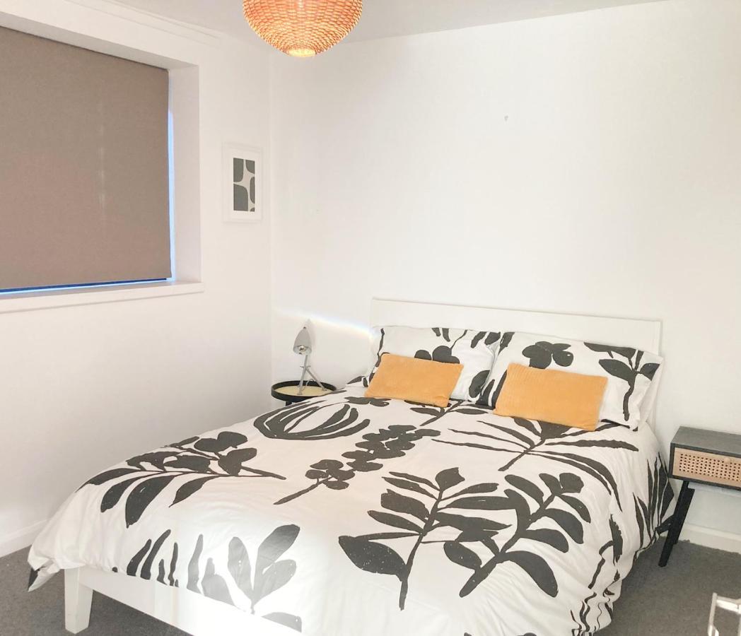 Contractor And Family Friendly Grade II Townhouse- 3 Bedrooms- Free Parking ノリッチ エクステリア 写真