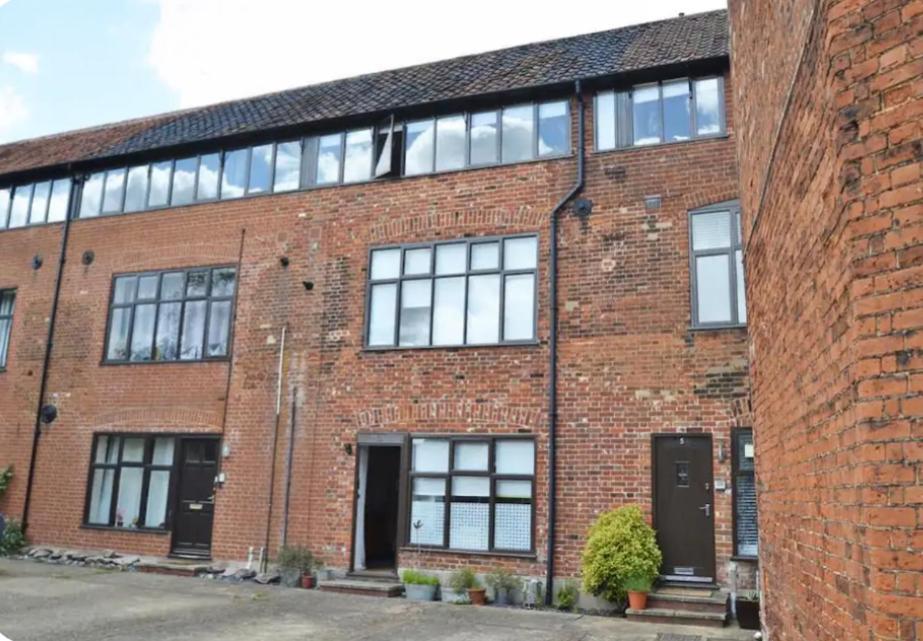 Contractor And Family Friendly Grade II Townhouse- 3 Bedrooms- Free Parking ノリッチ エクステリア 写真